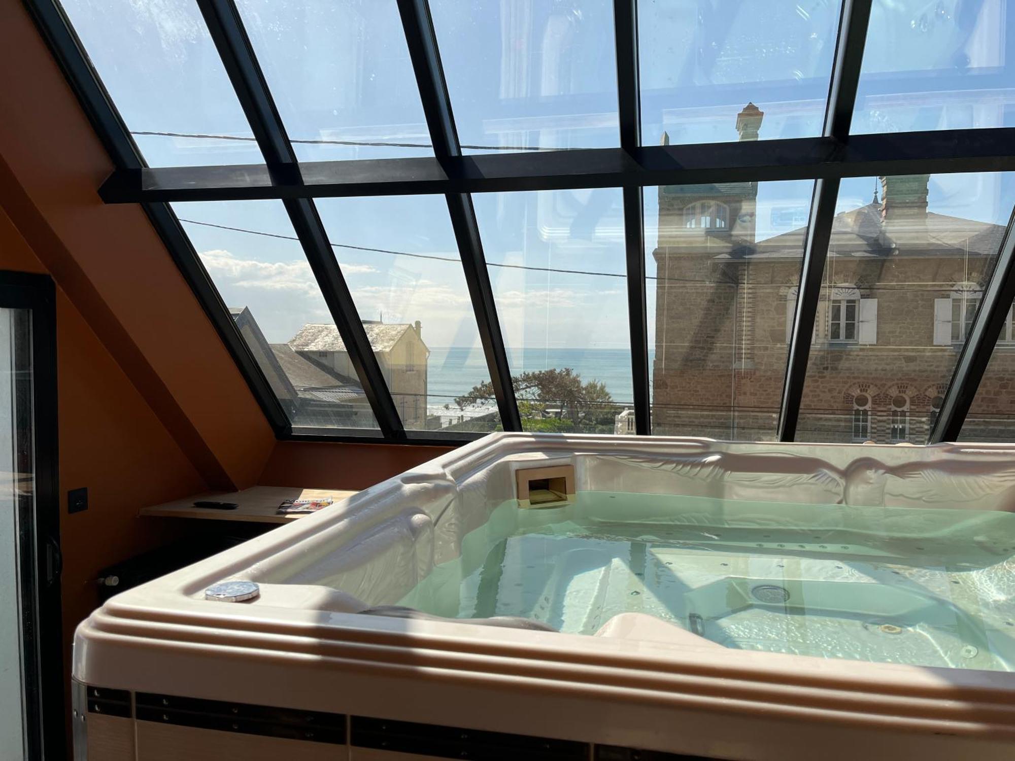 Les Tamaris - Grande Maison De - Jacuzzi Vakantiehuis Carolles